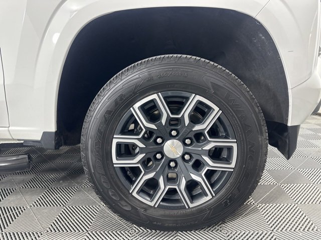 Used 2023 Chevrolet Colorado LT w/ LT Convenience Package III image 9