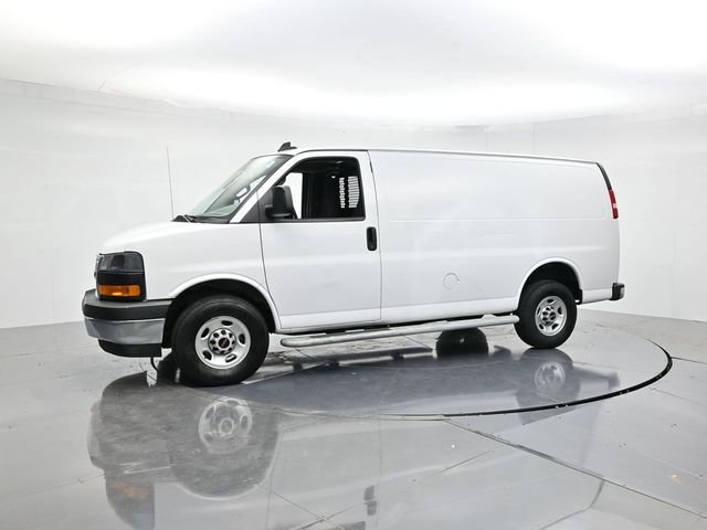 Used 2023 GMC Savana 2500 w/ Driver Convenience Package image 5