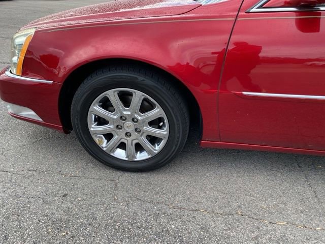 Used 2011 Cadillac DTS Luxury image 9