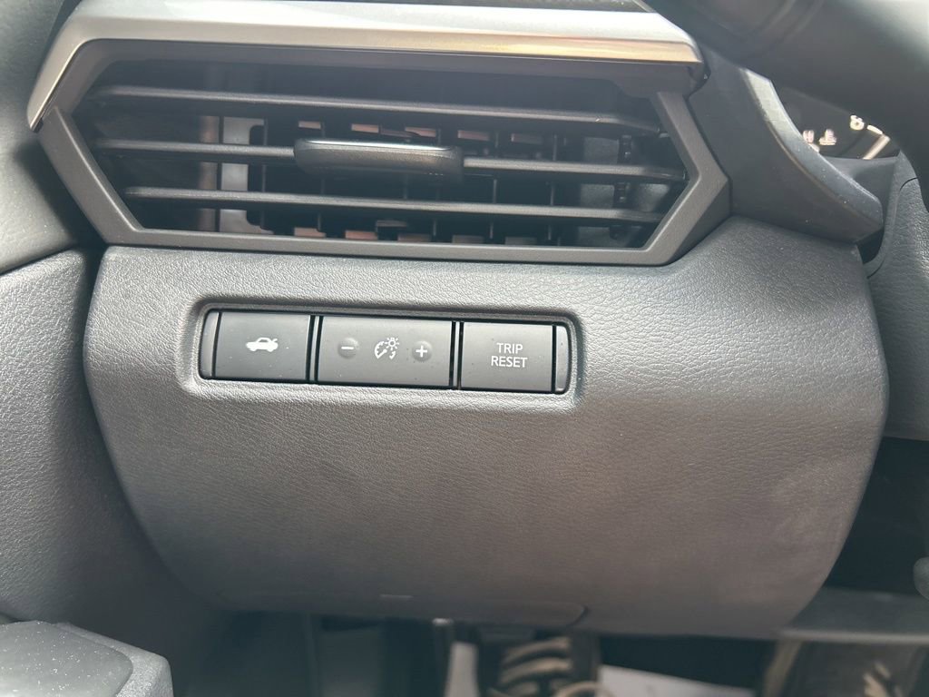 Certified 2021 Nissan Altima 2.5 SR FWD image 32