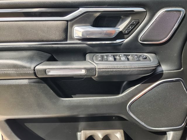 Used 2019 RAM 1500 Laramie AWD/4WD image 23