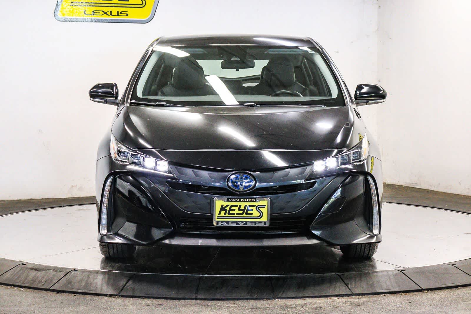 Used 2021 Toyota Prius Prime XLE FWD image 6