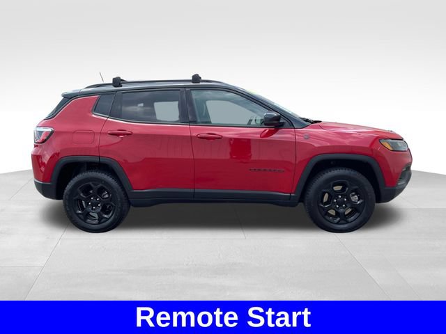 Used 2023 Jeep Compass Trailhawk w/ Sun and Sound Group AWD/4WD image 6