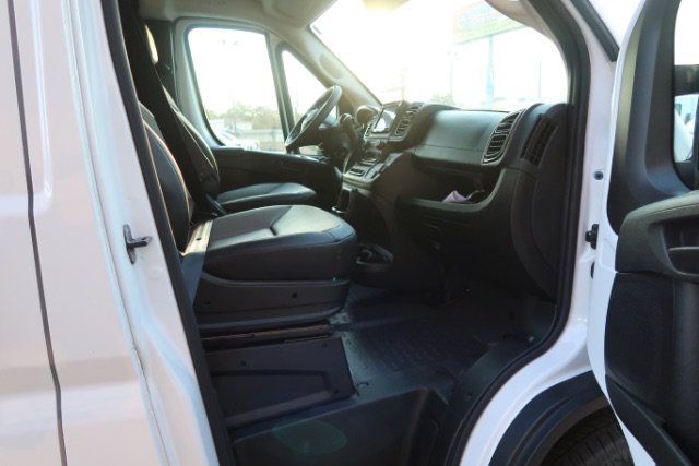 Used 2025 RAM ProMaster 2500 w/ Convenience Group FWD image 10