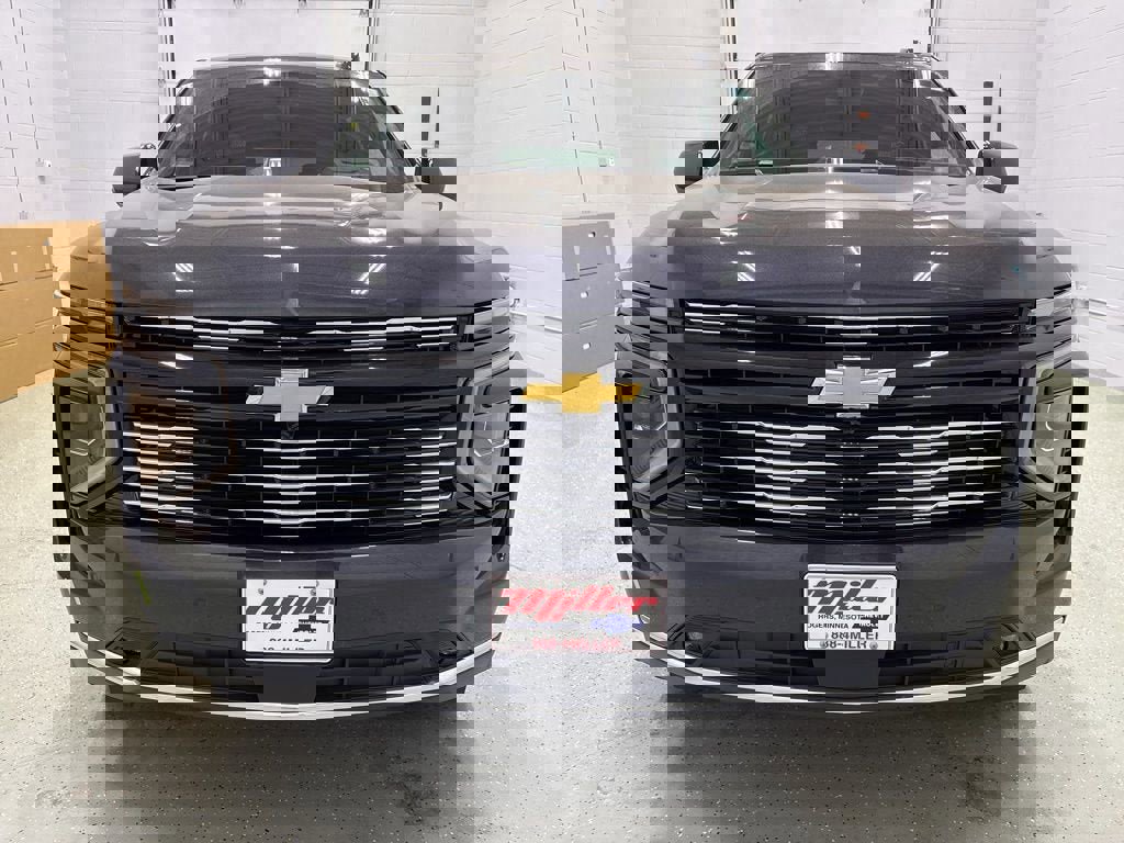 New 2026 Chevrolet Suburban High Country image 7