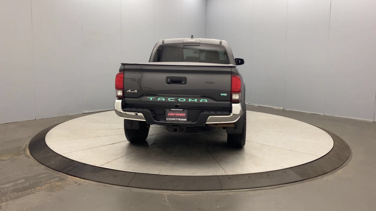 Used 2021 Toyota Tacoma SR5 AWD/4WD image 4