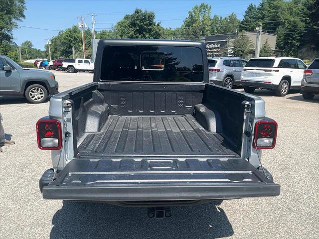 Certified 2023 Jeep Gladiator Rubicon w/ Cold Weather Group image 20