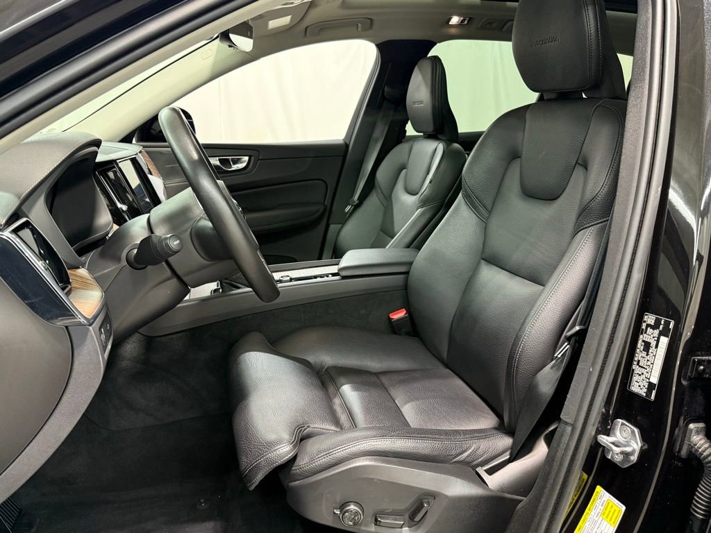 Used 2020 Volvo XC60 T6 Inscription w/ Protection Package Premier image 21