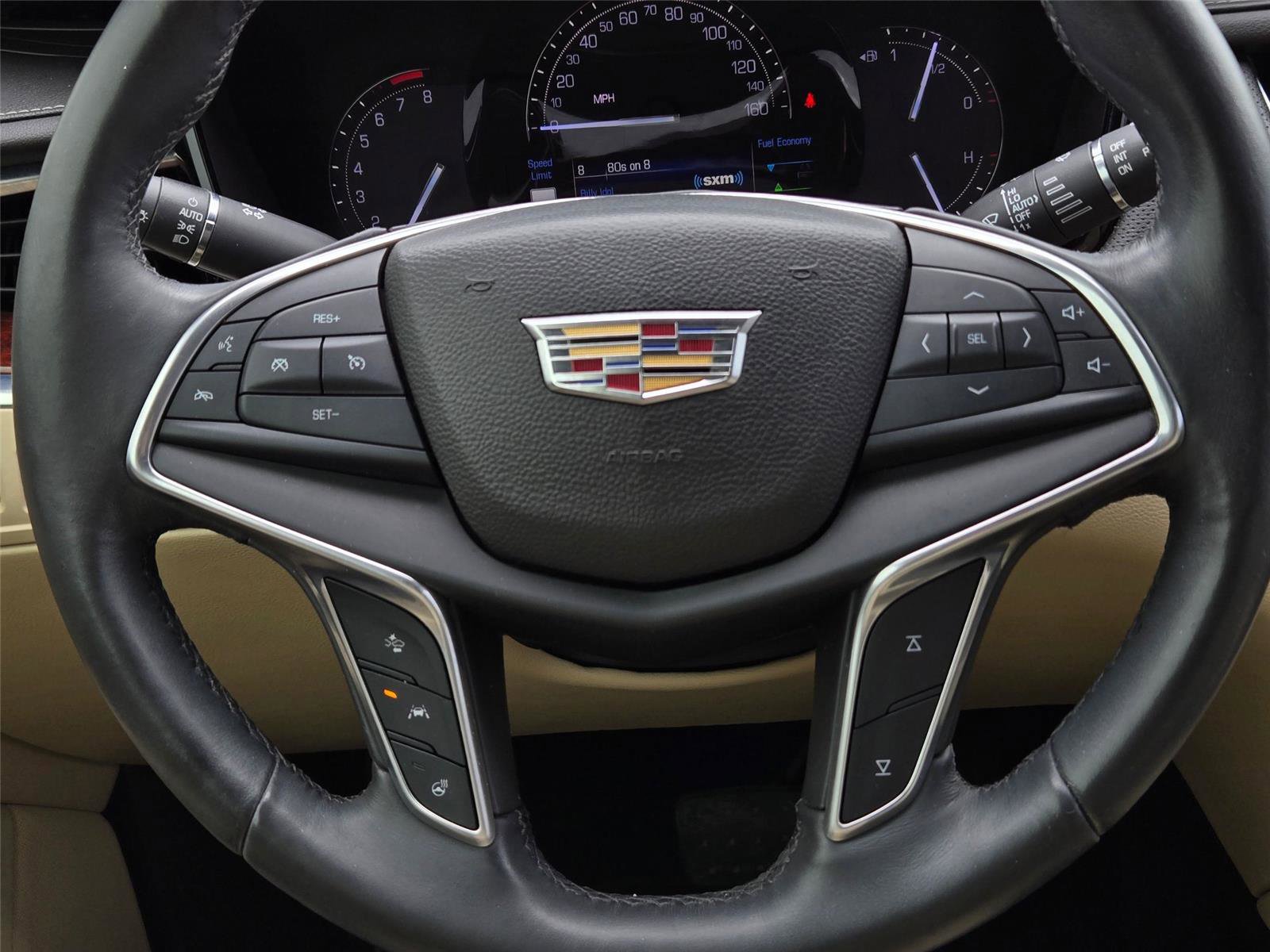Used 2017 Cadillac XT5 Premium Luxury FWD image 17