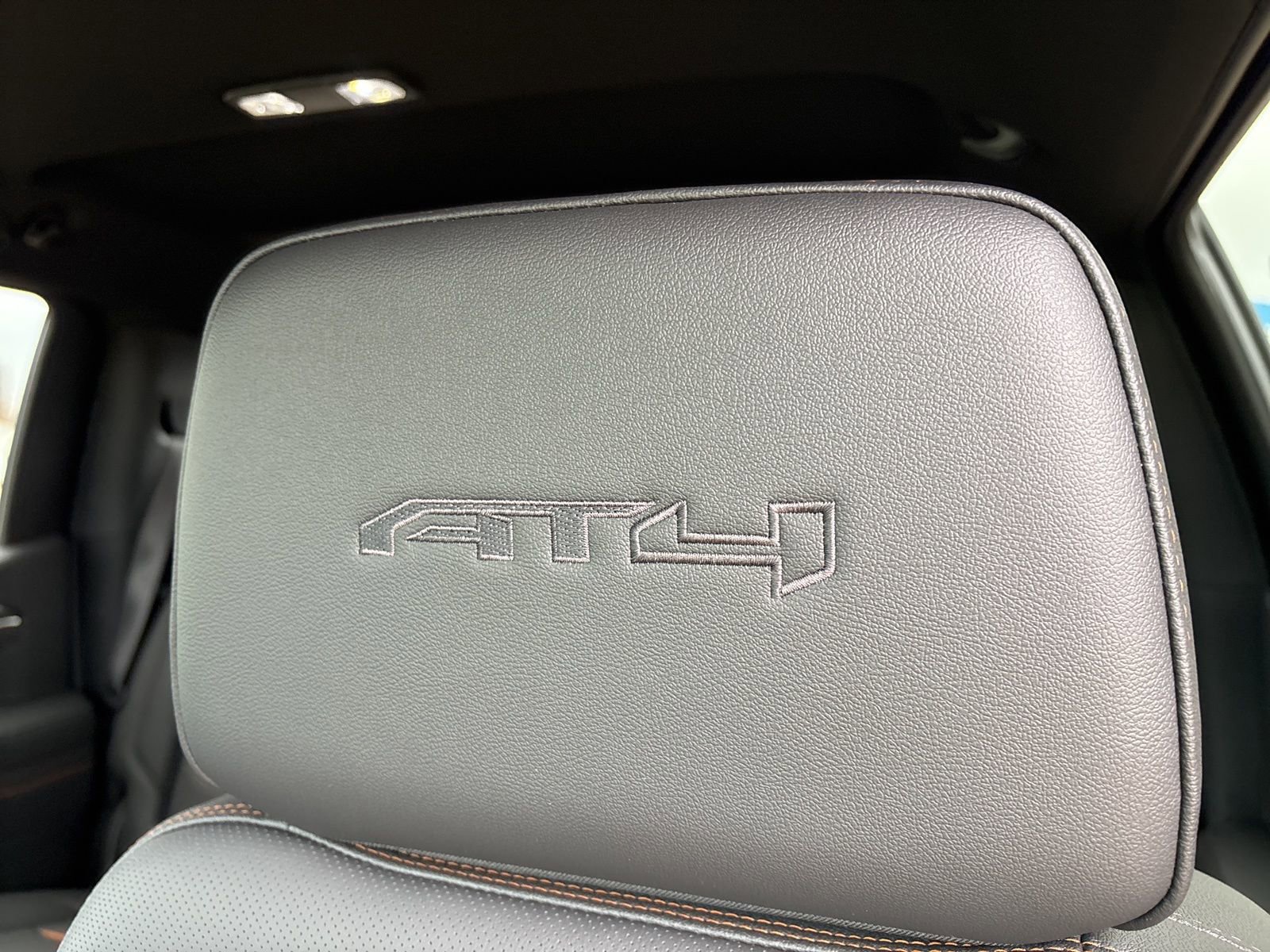 New 2026 GMC Sierra 1500 AT4 w/ AT4 Premium Package image 17
