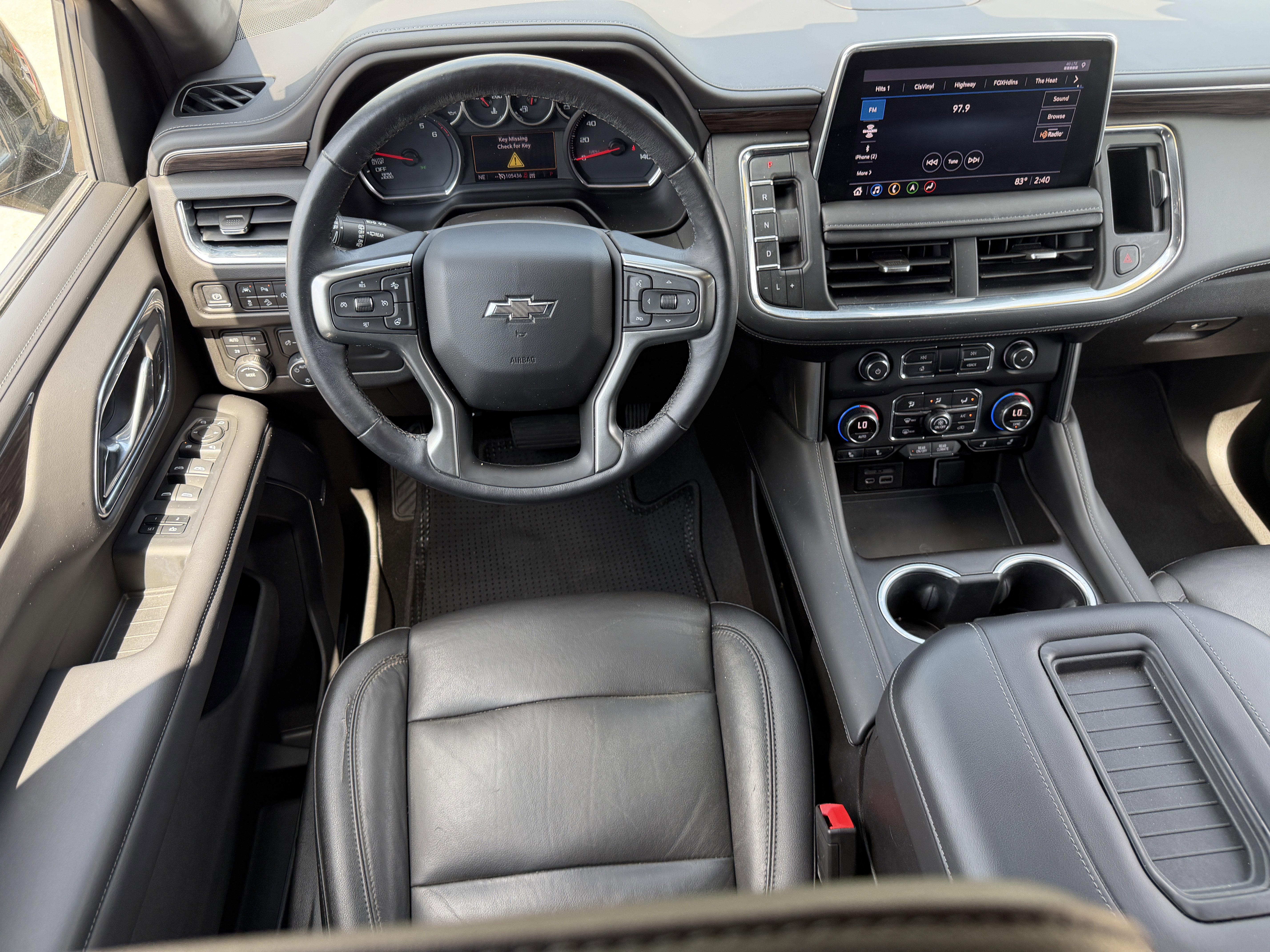 Used 2021 Chevrolet Tahoe Z71 w/ Luxury Package AWD/4WD image 13