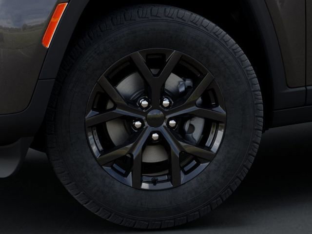 New 2026 Jeep Grand Cherokee Altitude image 8