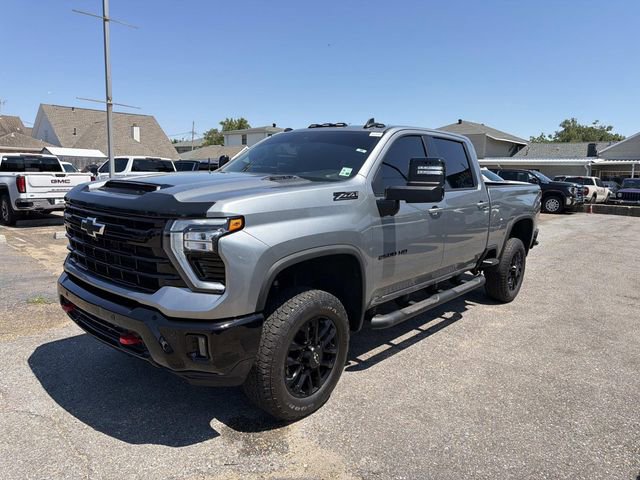 Used 2025 Chevrolet Silverado 2500 LT w/ Trail Boss Package AWD/4WD image 4