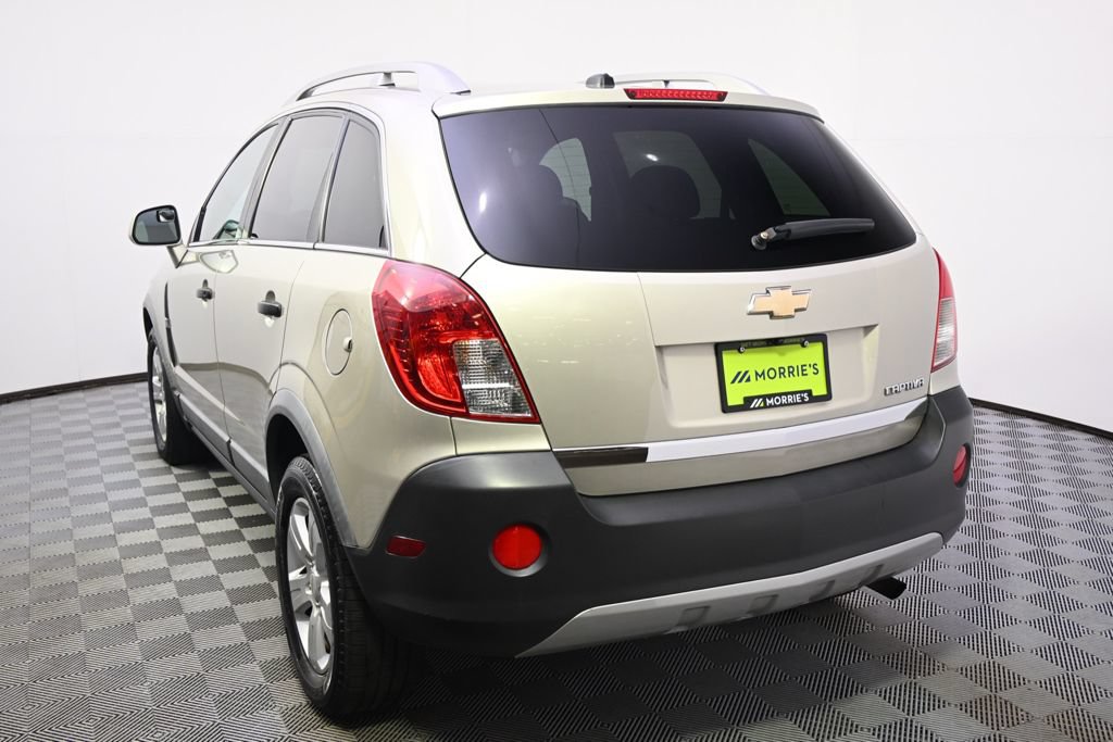Used 2014 Chevrolet Captiva Sport LS FWD image 4