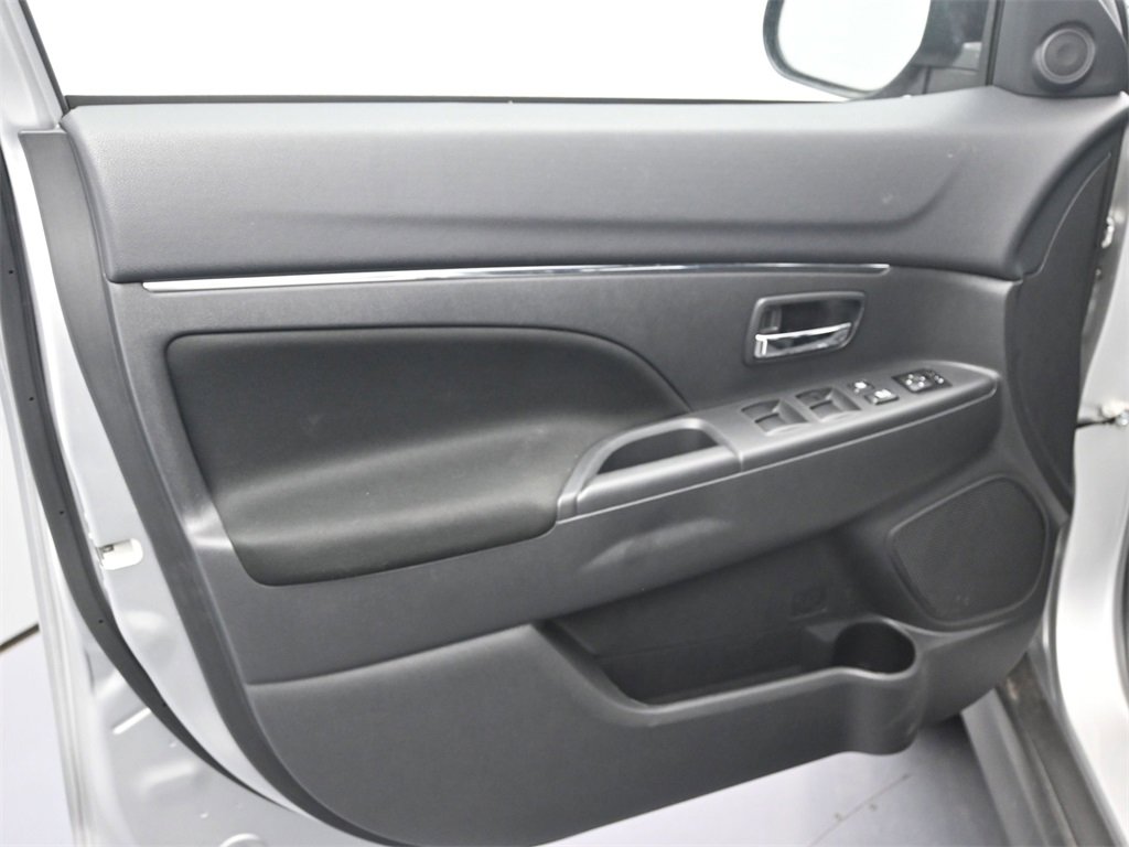 Used 2024 Mitsubishi Outlander Sport ES image 16