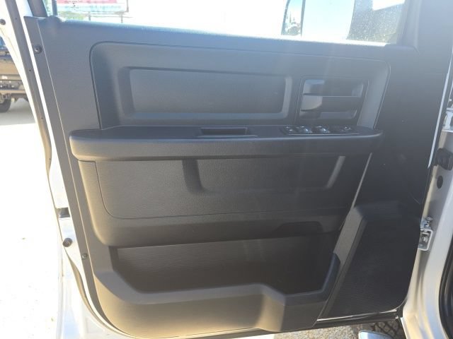 Used 2015 RAM 3500 Tradesman w/ Chrome Appearance Group AWD/4WD image 12