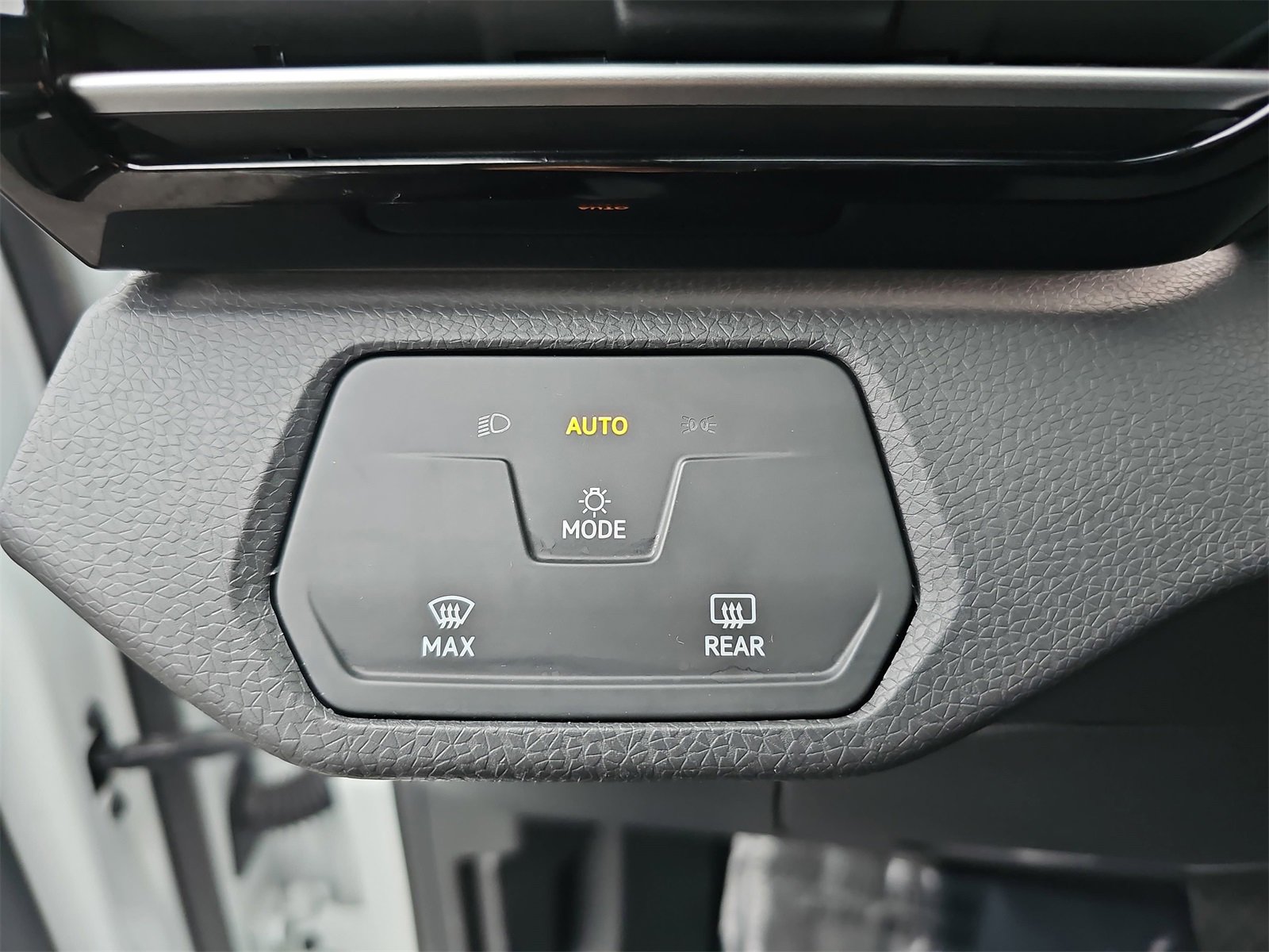 Certified 2023 Volkswagen ID.4 Standard image 24