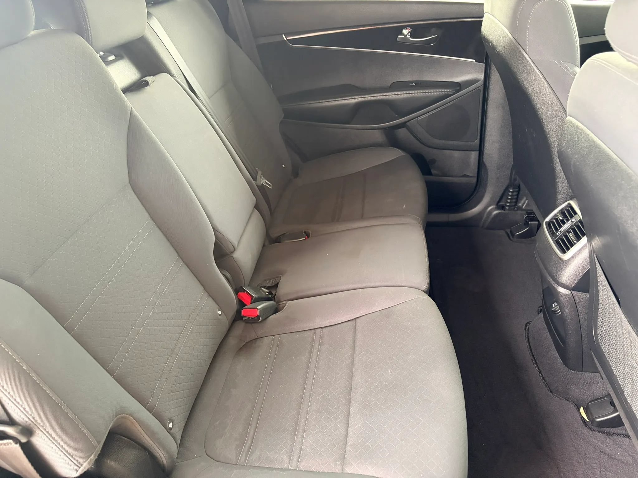 Used 2016 Kia Sorento L FWD image 13
