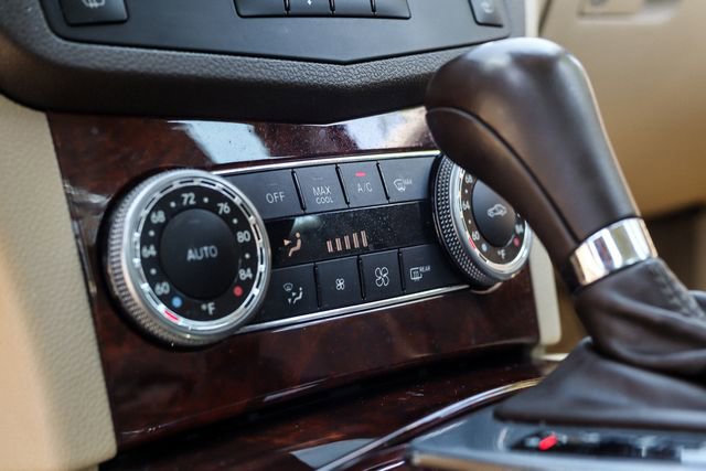 Used 2009 Mercedes-Benz C 350 Sport image 28