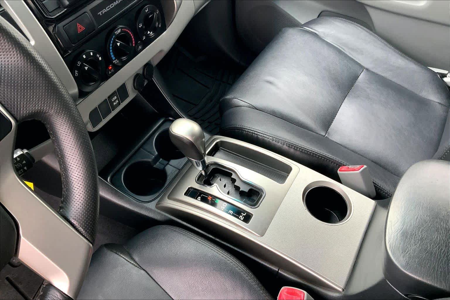 Used 2015 Toyota Tacoma PreRunner w/ TRD Sport Package RWD image 14