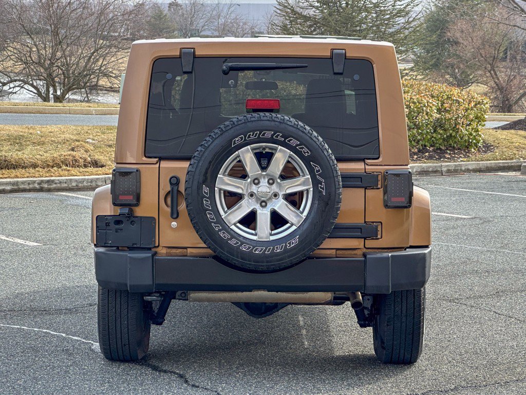 Used 2011 Jeep Wrangler Unlimited 70th Anniversary w/ Connectivity Group image 13