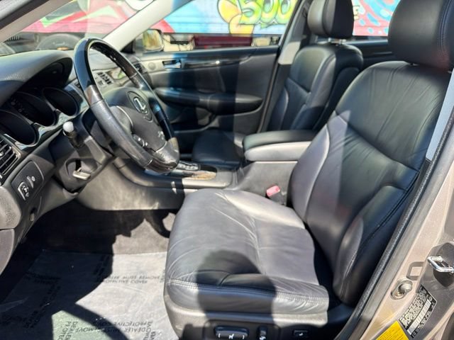 Used 2004 Lexus ES 330 w/ Premium Pkg FWD image 14