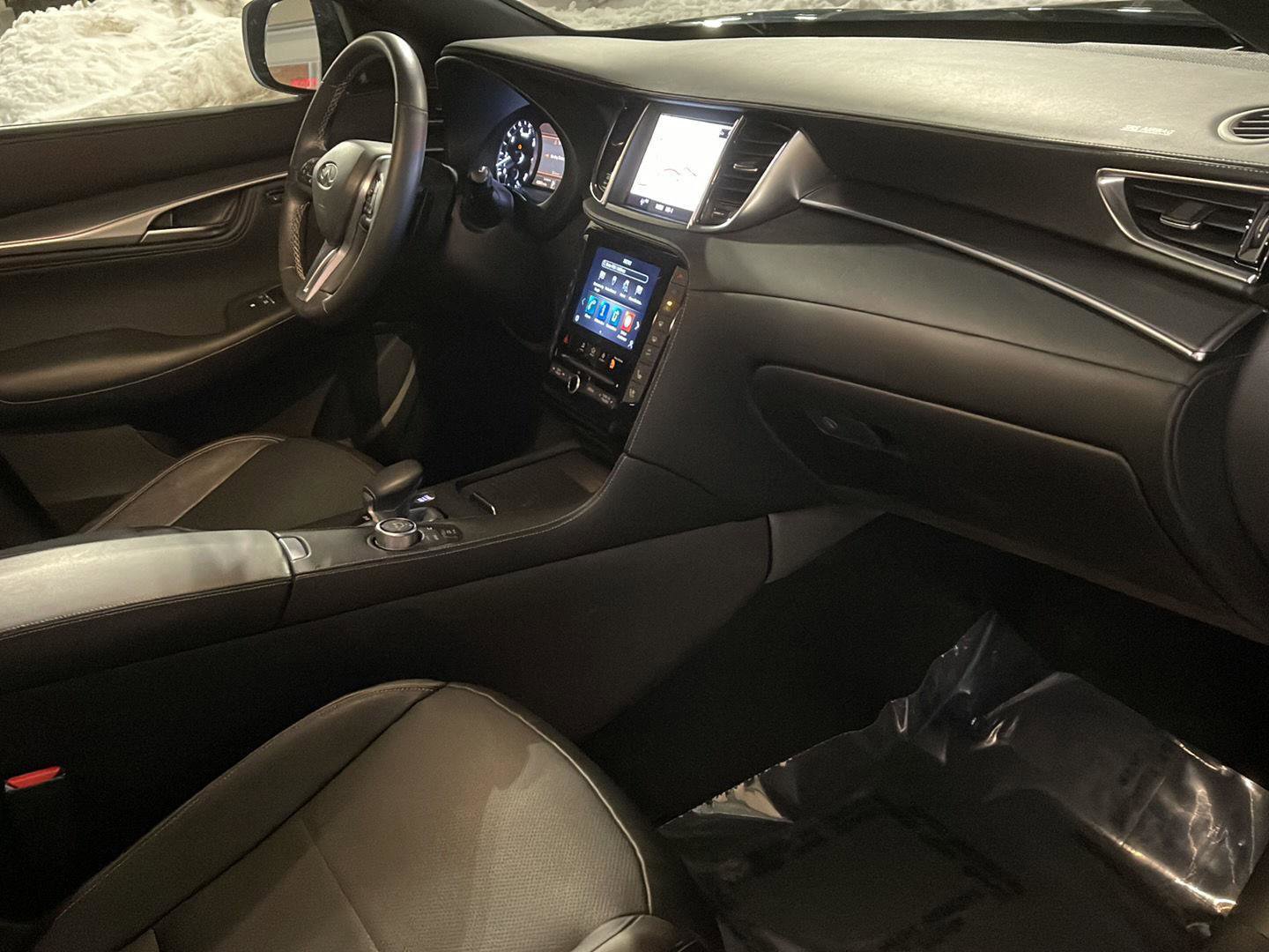 Certified 2022 INFINITI QX55 Essential w/ Proassist Package image 19