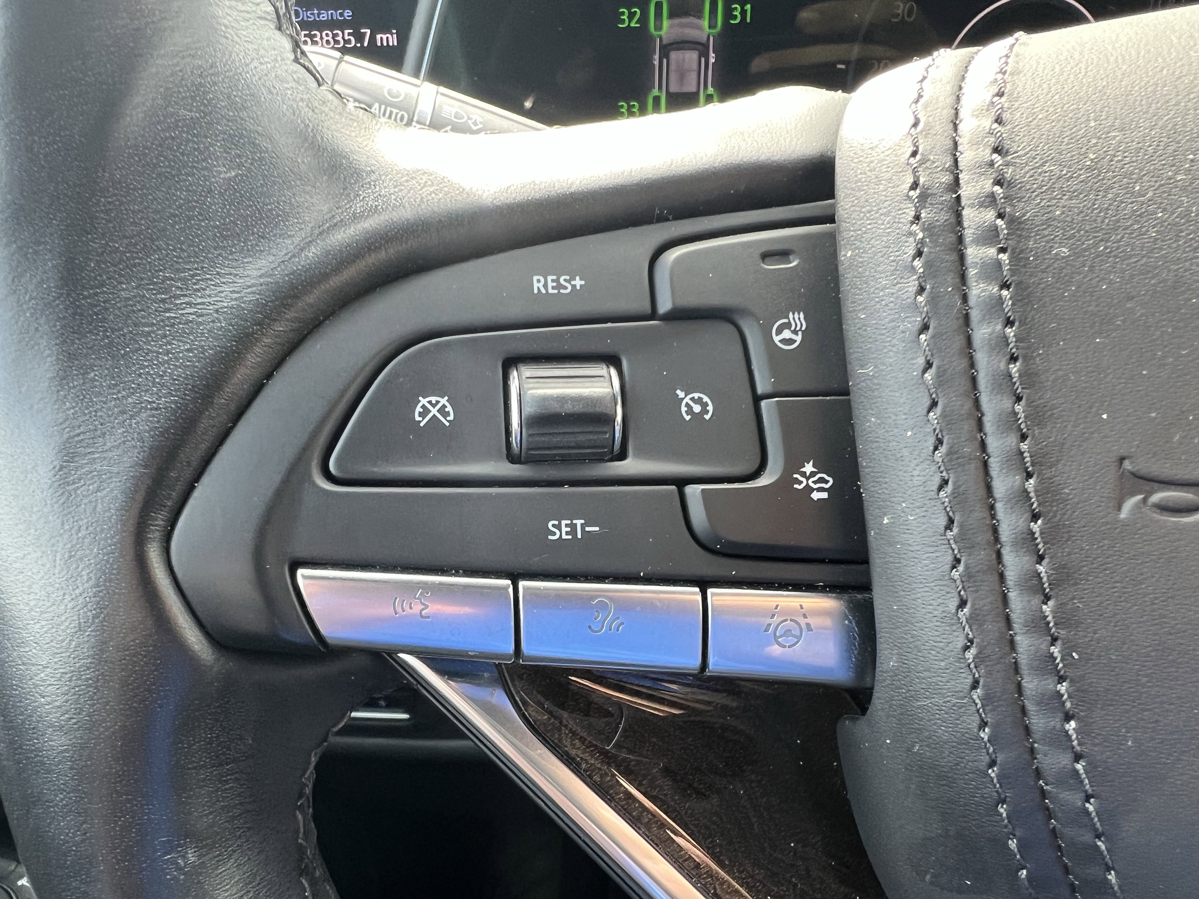 Used 2021 Cadillac Escalade ESV Sport Platinum w/ Heavy-Duty Trailer Package image 19