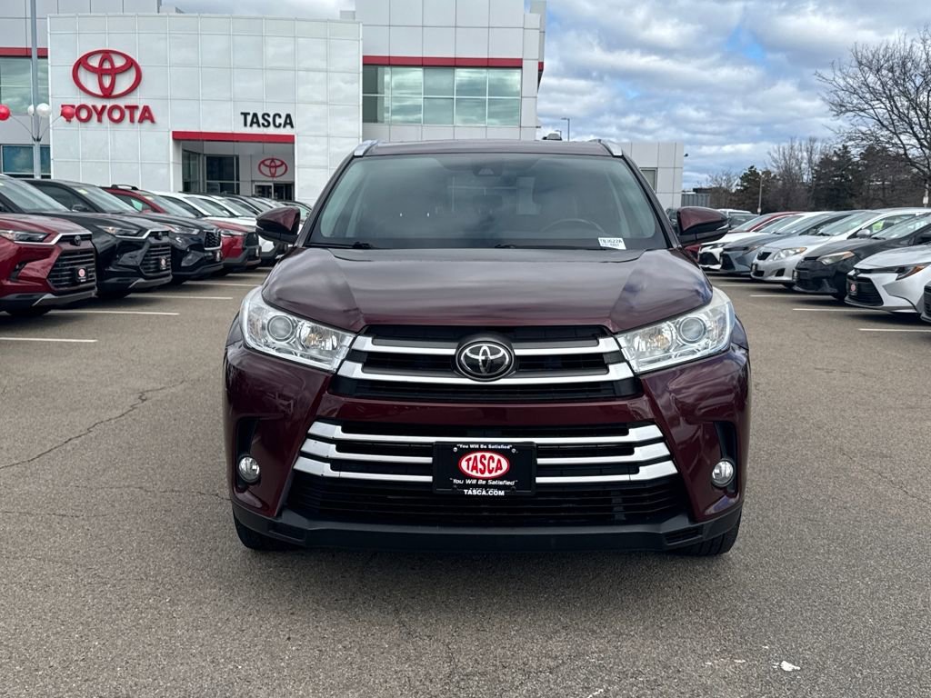 Used 2018 Toyota Highlander XLE image 2