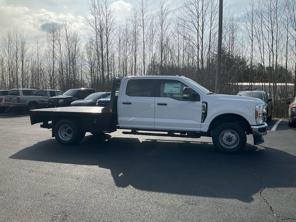 New 2026 Ford F350 XL w/ XL Chrome Package image 4