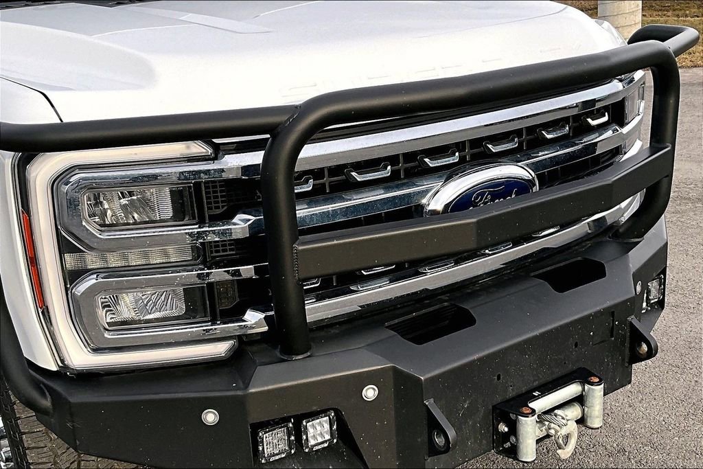 Used 2023 Ford F250 Lariat w/ Tow Technology Package image 29