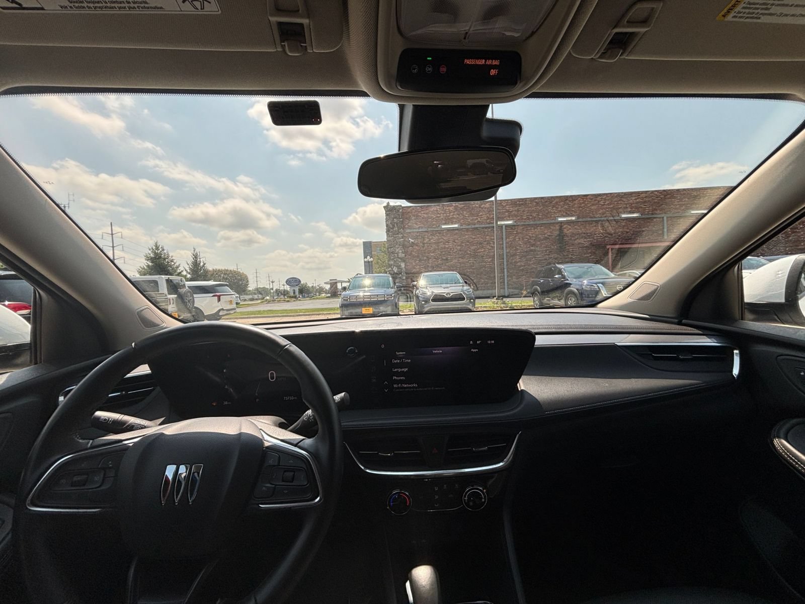 Used 2024 Buick Encore GX Sport Touring FWD image 30