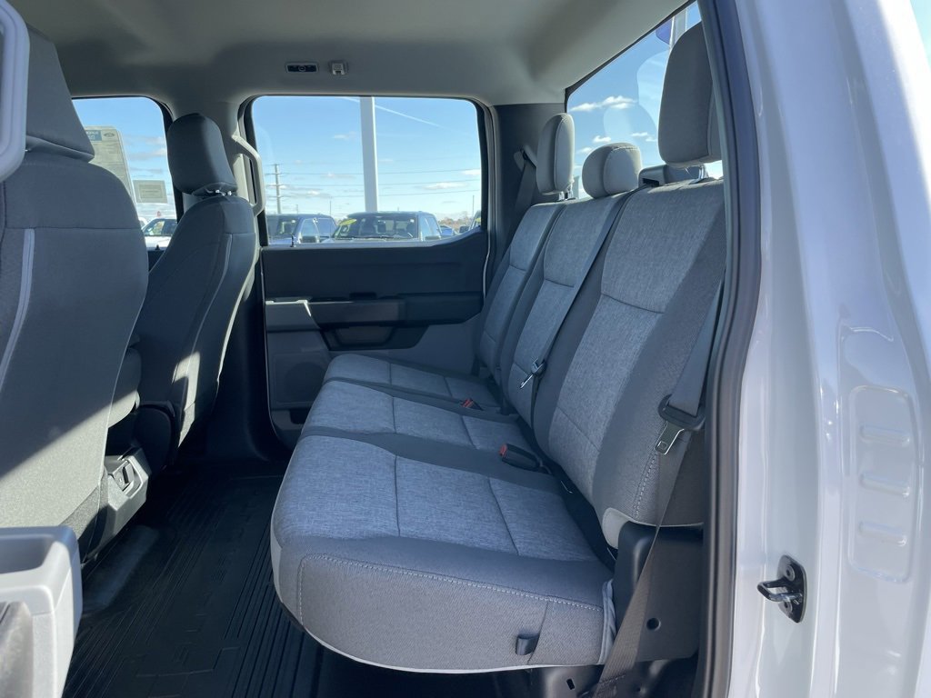 New 2026 Ford F250 XL w/ XL Chrome Package image 9