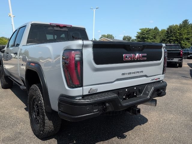 Used 2025 GMC Sierra 2500 AT4X w/ AT4X AEV Edition AWD/4WD image 5