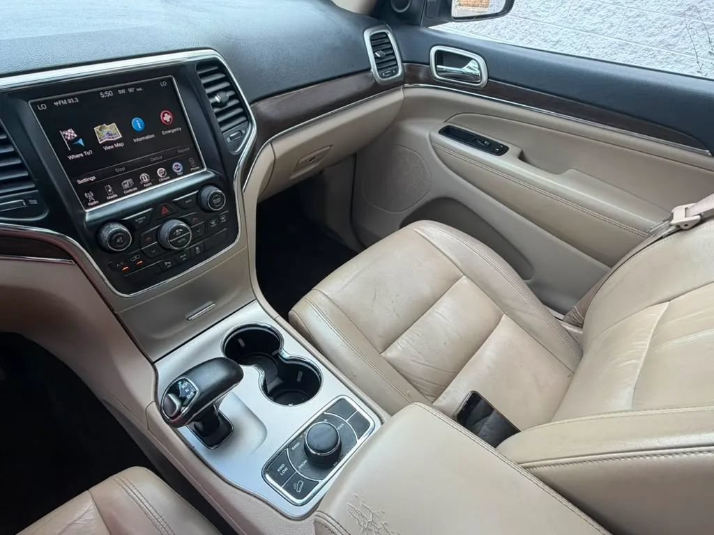 Used 2015 Jeep Grand Cherokee Limited AWD/4WD image 11