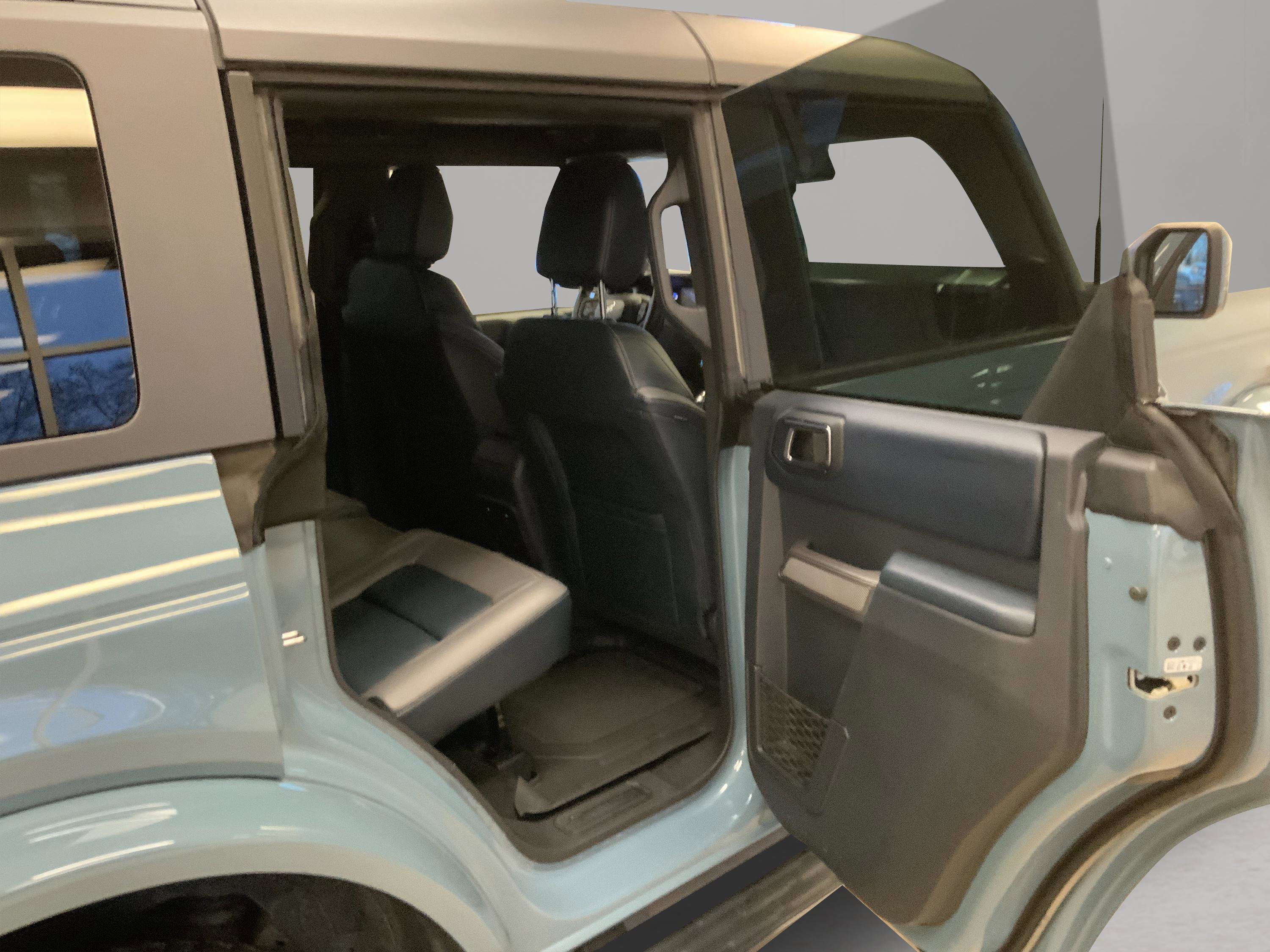 Used 2023 Ford Bronco Outer Banks image 29