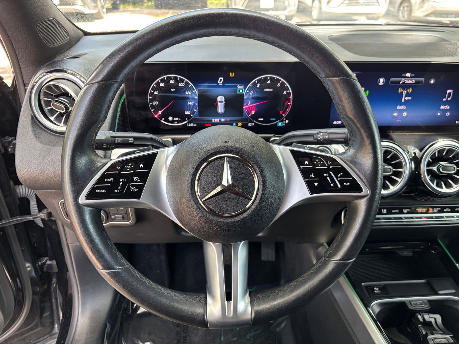 Used 2025 Mercedes-Benz GLB 250 image 28