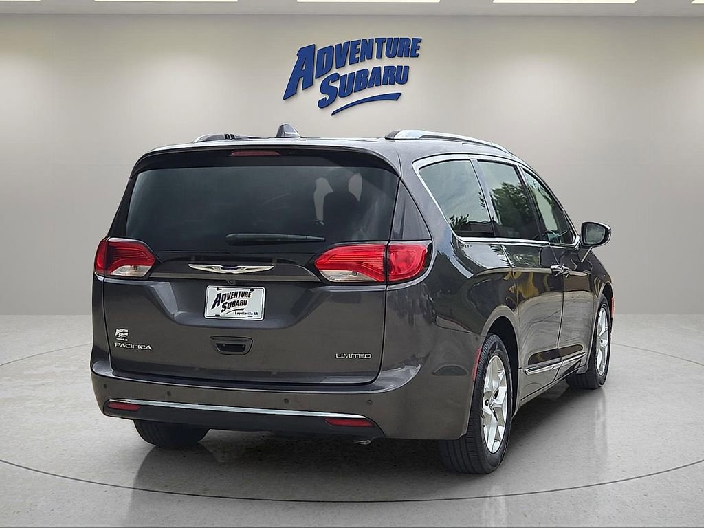 Used 2020 Chrysler Pacifica Limited FWD image 6