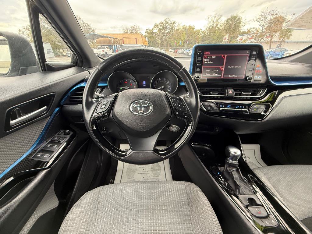 Used 2019 Toyota C-HR XLE FWD image 12