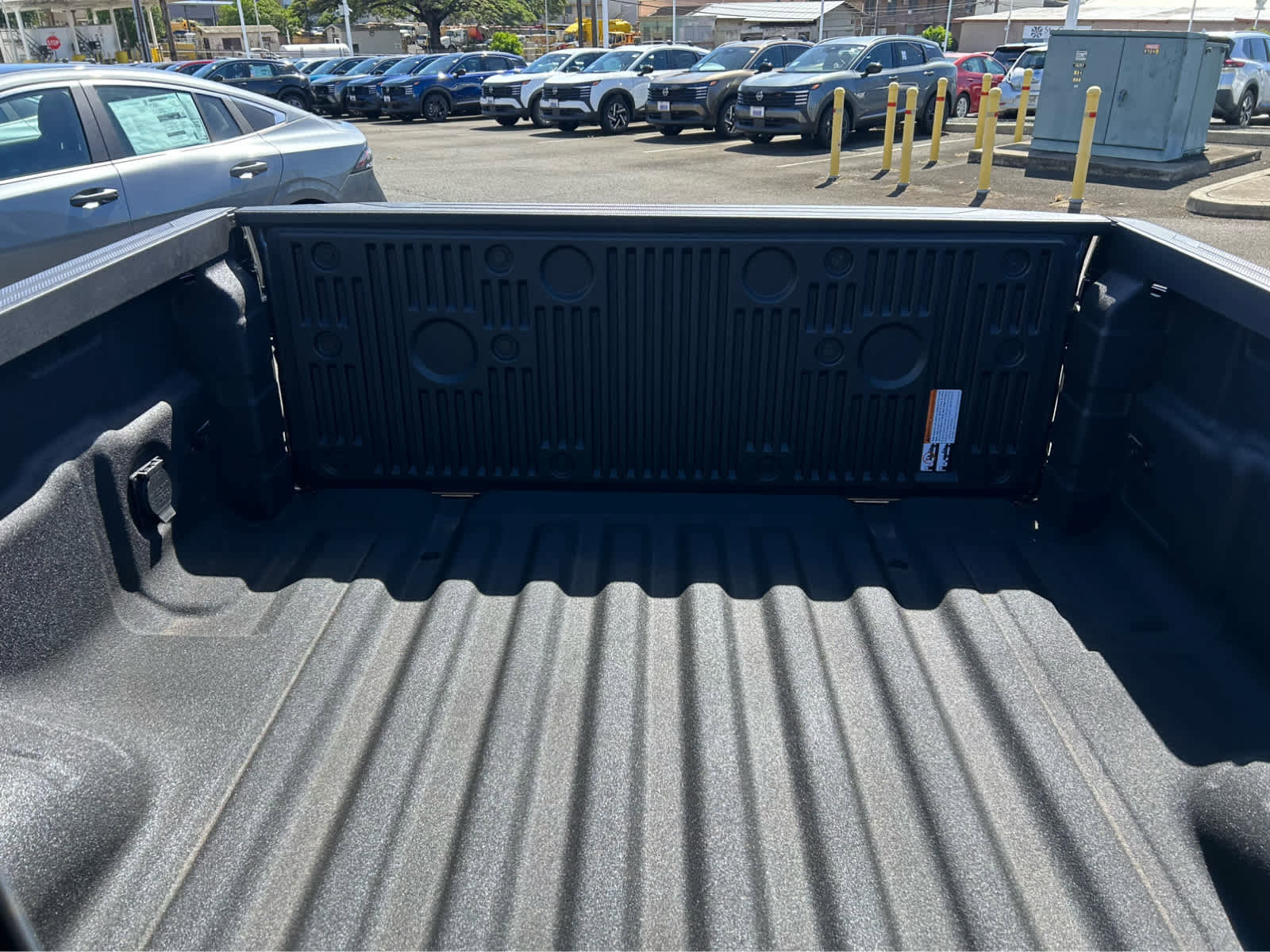 New 2026 Nissan Frontier S image 11