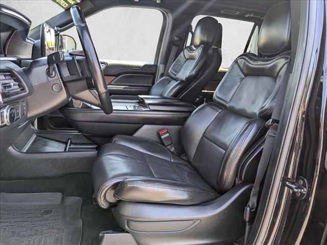 Used 2021 Lincoln Navigator L Reserve w/ Cargo Convenience Package RWD image 17
