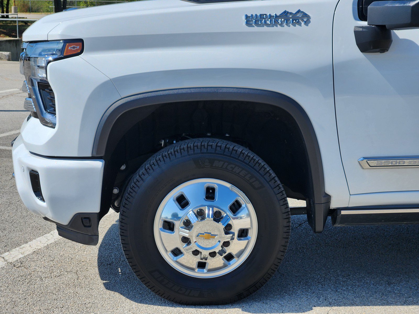 Used 2025 Chevrolet Silverado 3500 High Country w/ Technology Package AWD/4WD image 27