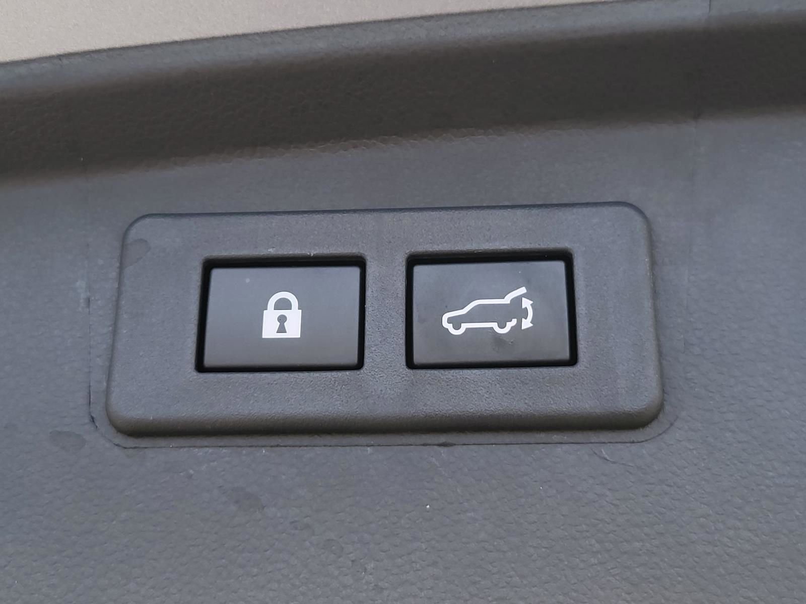 Certified 2025 Subaru Outback Limited image 11