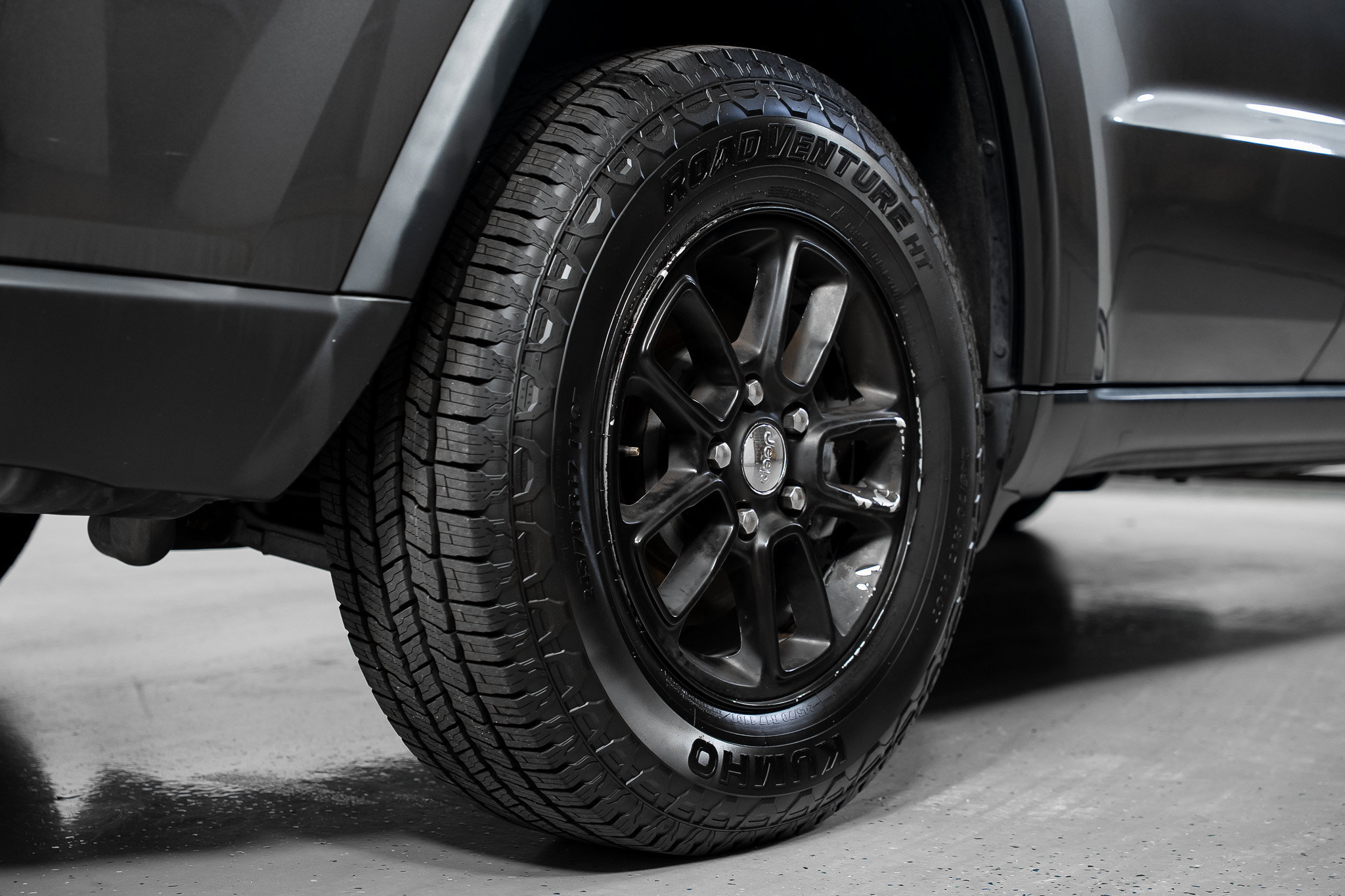 Used 2018 Jeep Grand Cherokee Laredo RWD image 8