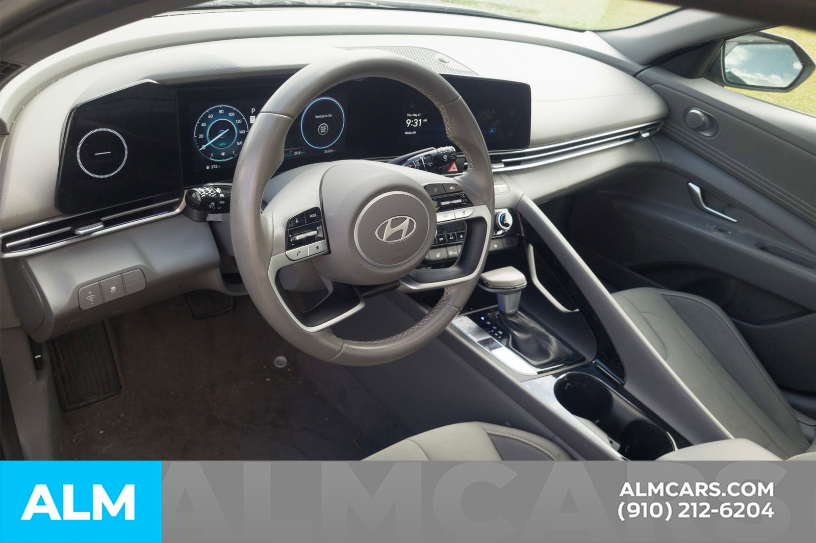 Used 2025 Hyundai Elantra SEL FWD image 6