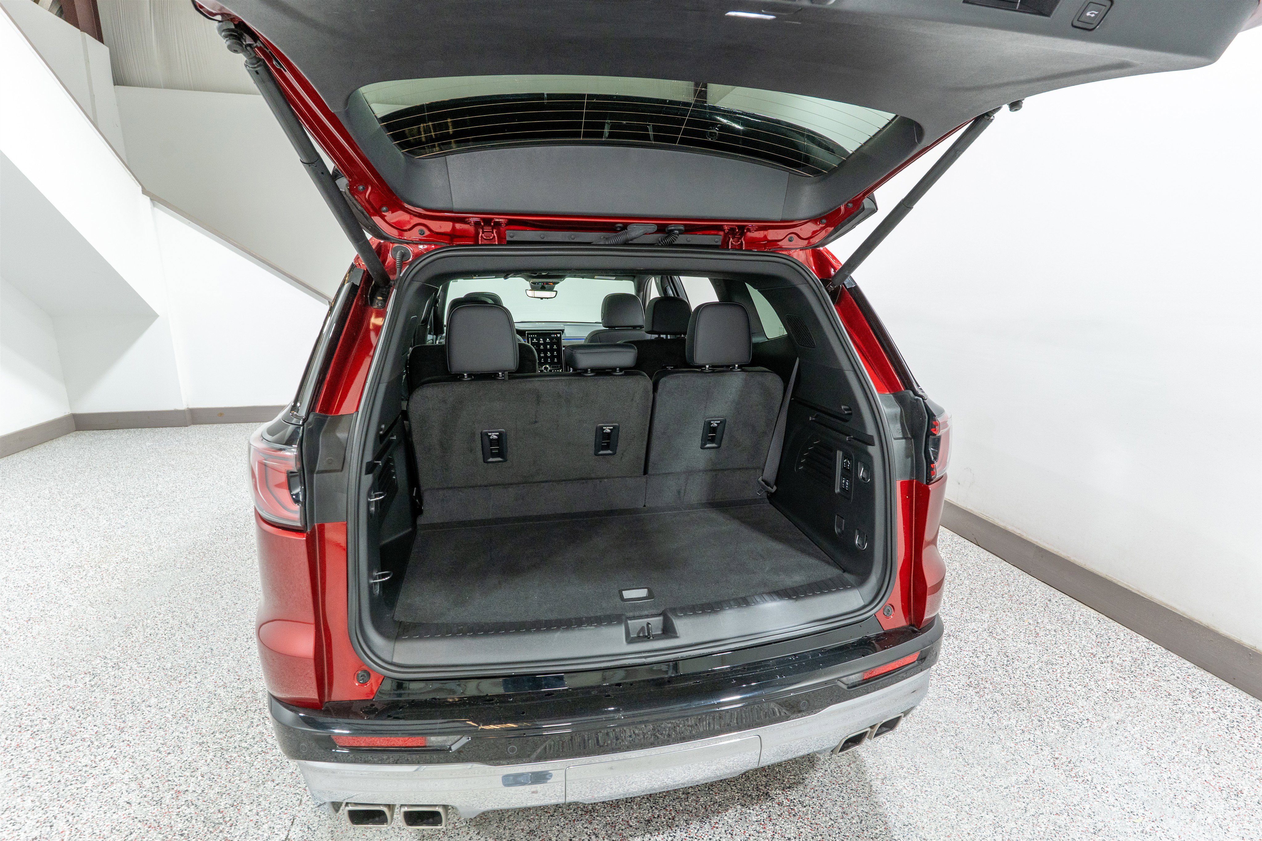 Used 2024 GMC Acadia Denali w/ Super Cruise Package image 34