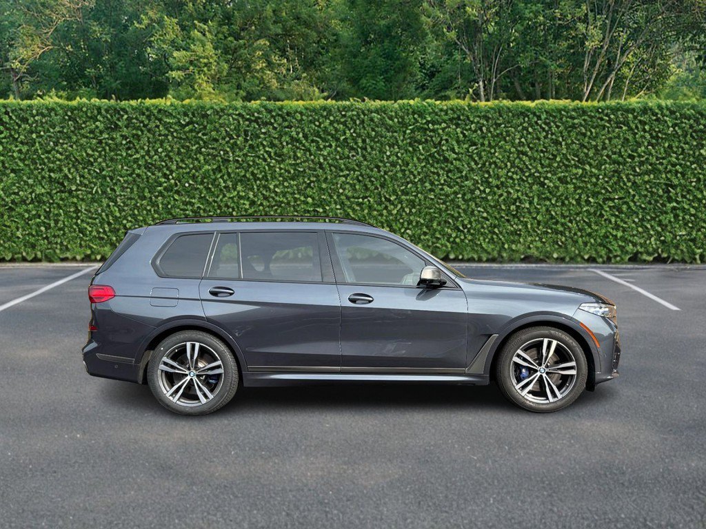 Used 2021 BMW X7 M50i w/ Dynamic Handling Package image 2