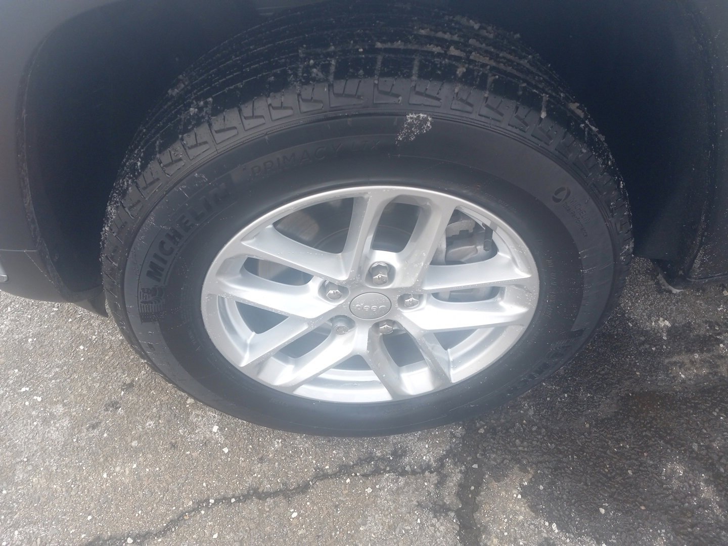 Used 2024 Jeep Grand Cherokee L Laredo w/ Luxury Tech Group I image 27