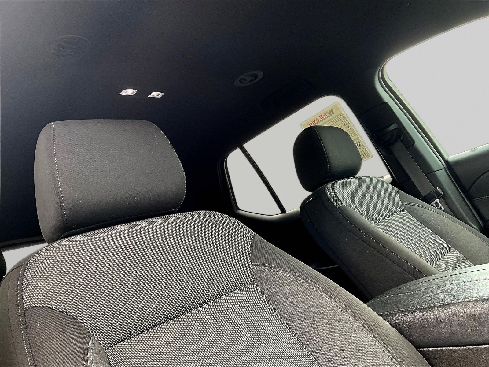 Used 2023 Chevrolet Traverse LT FWD image 27