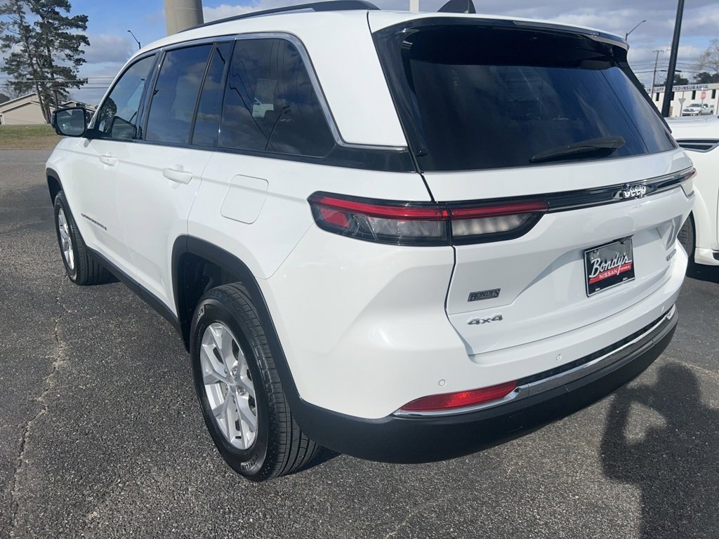 Used 2023 Jeep Grand Cherokee Limited image 15